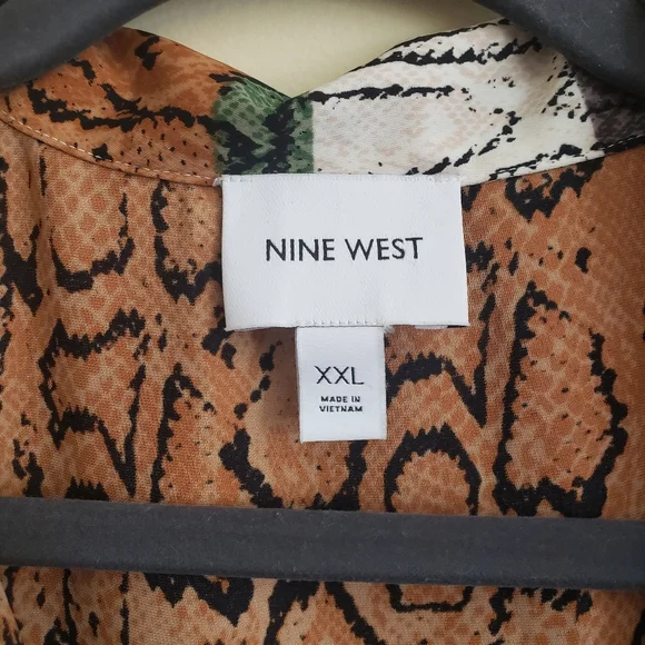 Nine West Snake Print Knot-Front Button-Up Shirt Dress - Picture 7 of 12